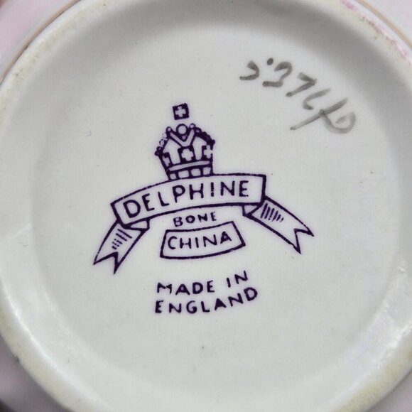 Vintage Delphine Bone China Set of 2 Pale Pink Cups & Saucers Gold Trim Accents - Picture 15 of 16